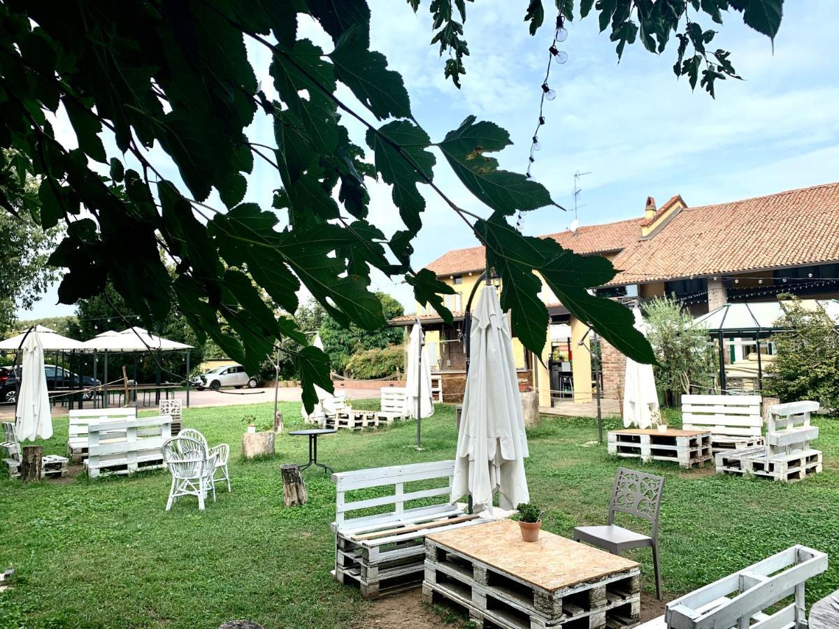 Cascina Bellaria Hostel มิลาน ภายนอก รูปภาพ
