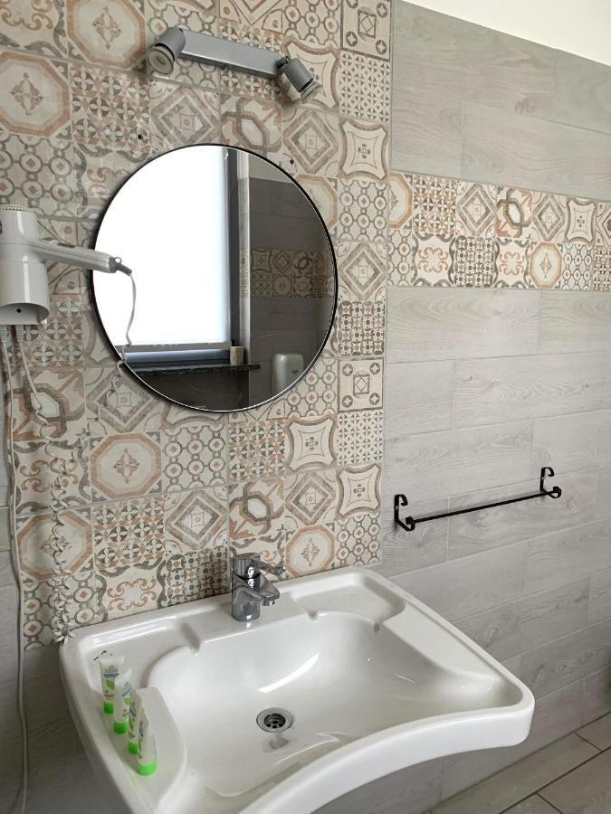 Cascina Bellaria Hostel มิลาน ภายนอก รูปภาพ