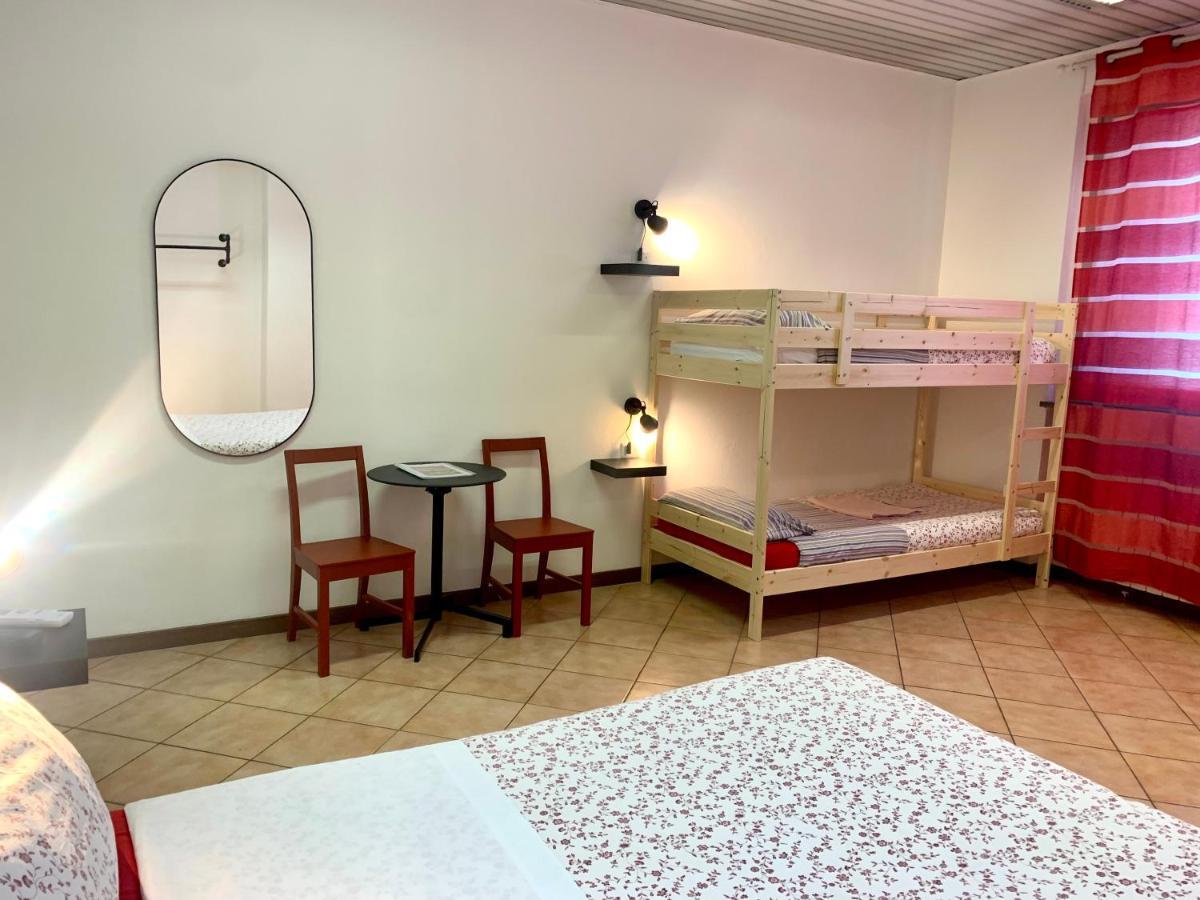 Cascina Bellaria Hostel มิลาน ภายนอก รูปภาพ