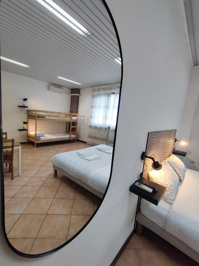 Cascina Bellaria Hostel มิลาน ภายนอก รูปภาพ